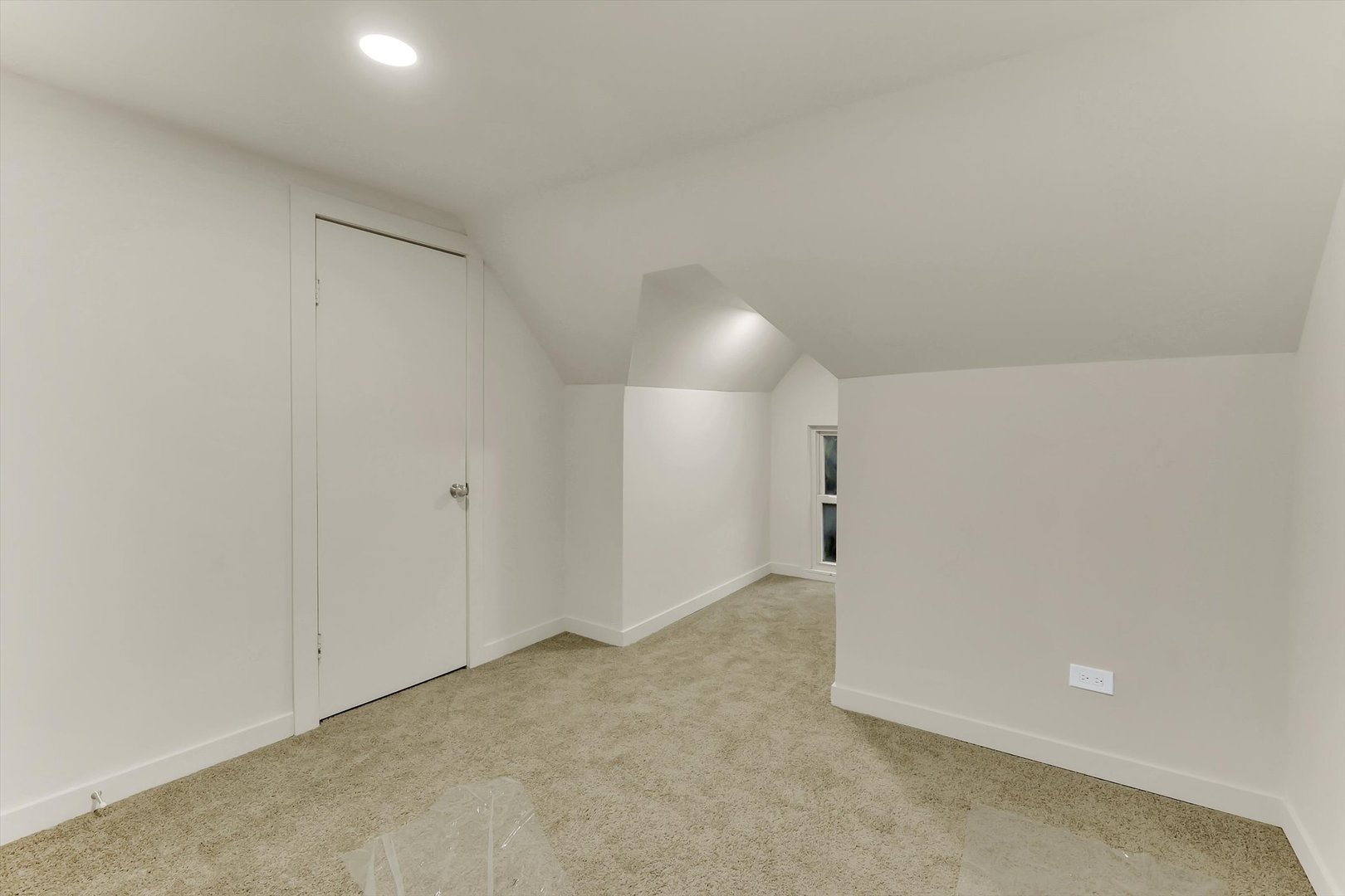 8852 S Wallace Street Property Photo 25