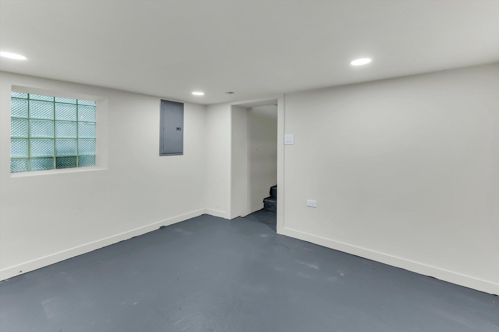 8852 S Wallace Street Property Photo 28