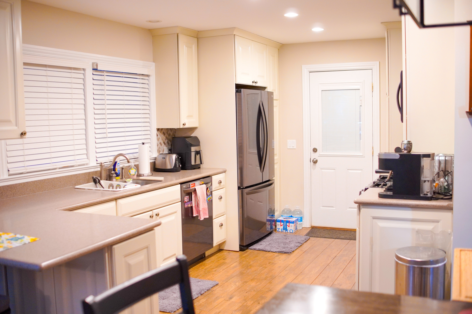 1911 Hazelwood Drive Property Photo 7