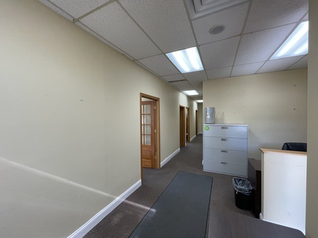 832 E Rand Road 19 Property Photo 6