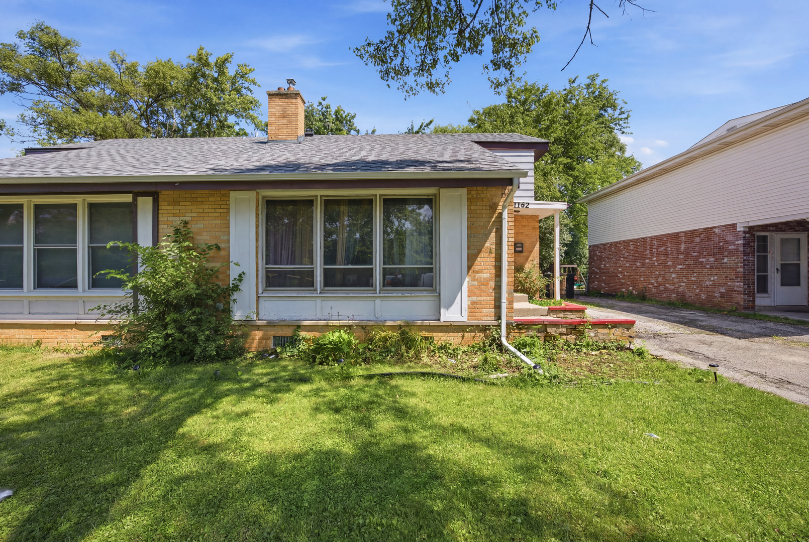 1142 Brighton Place Property Photo 1