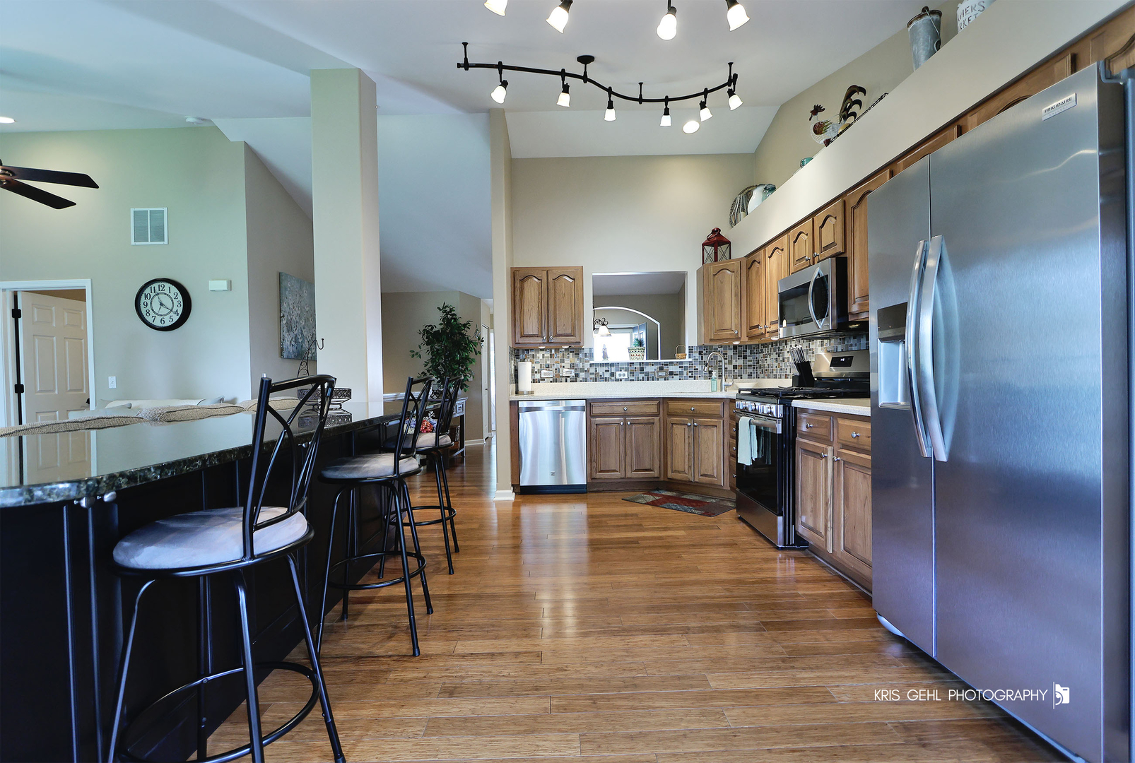 6430 Ginos Way Property Photo 8