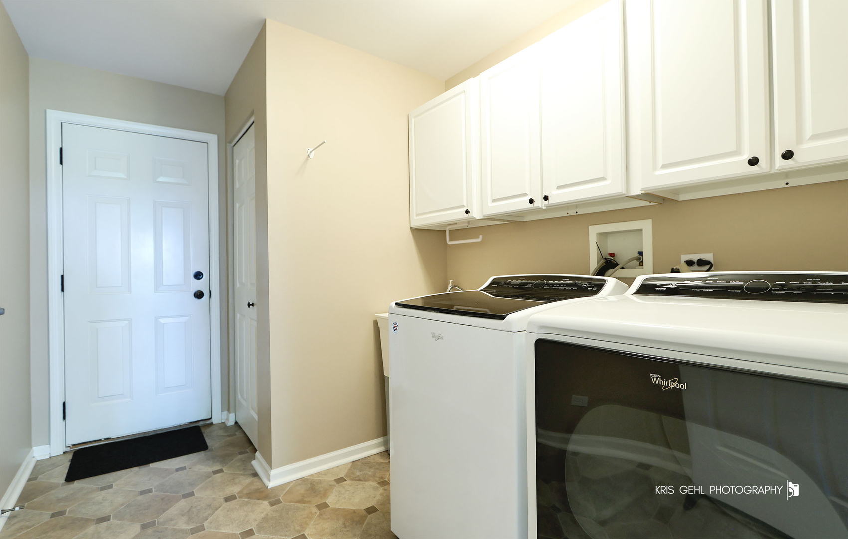 6430 Ginos Way Property Photo 11