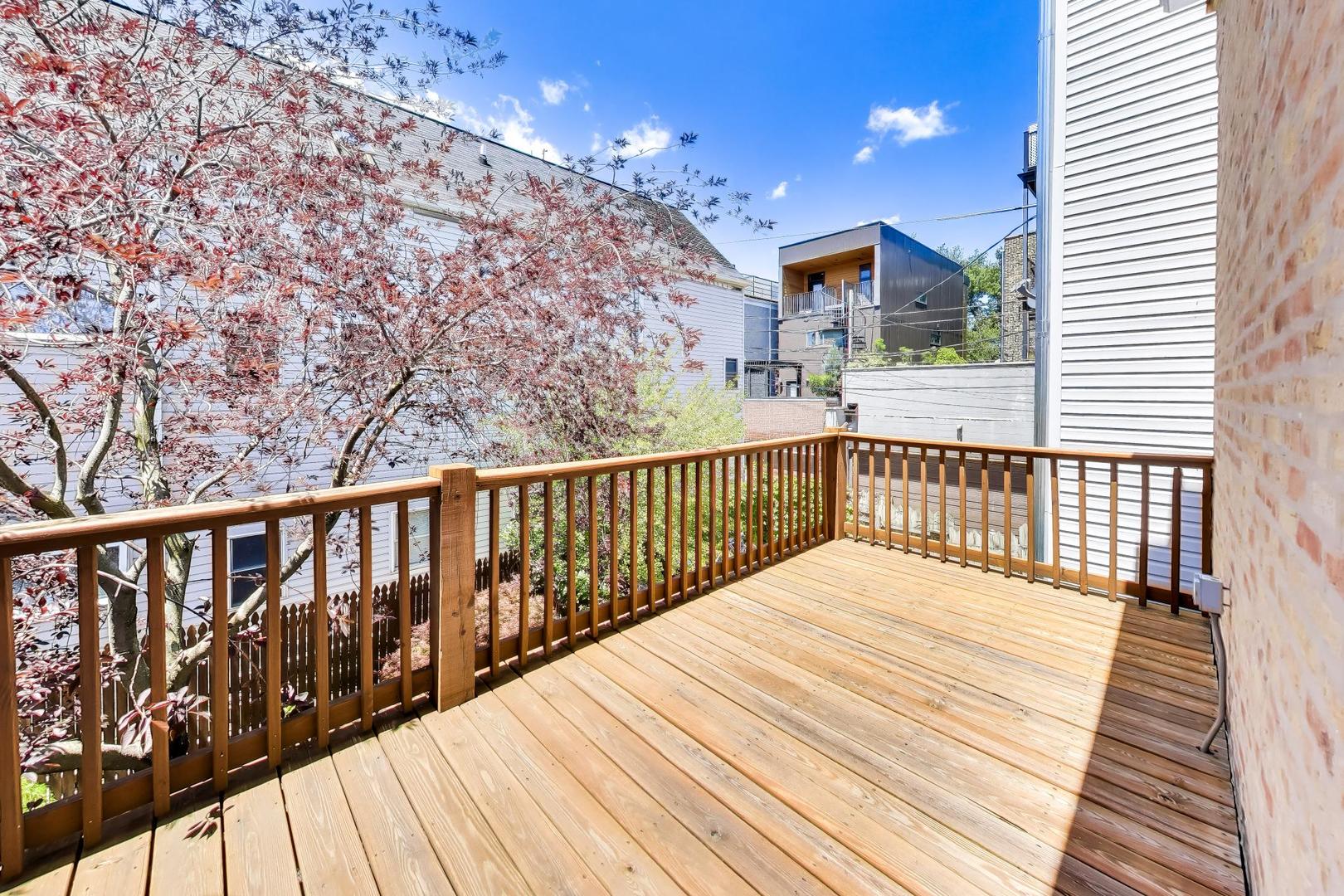 614 N Ashland Avenue Property Photo 31