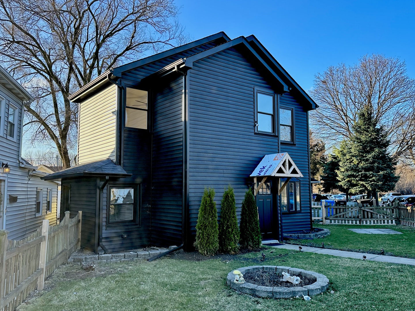 8325 W Forest Preserve Avenue Property Photo 1