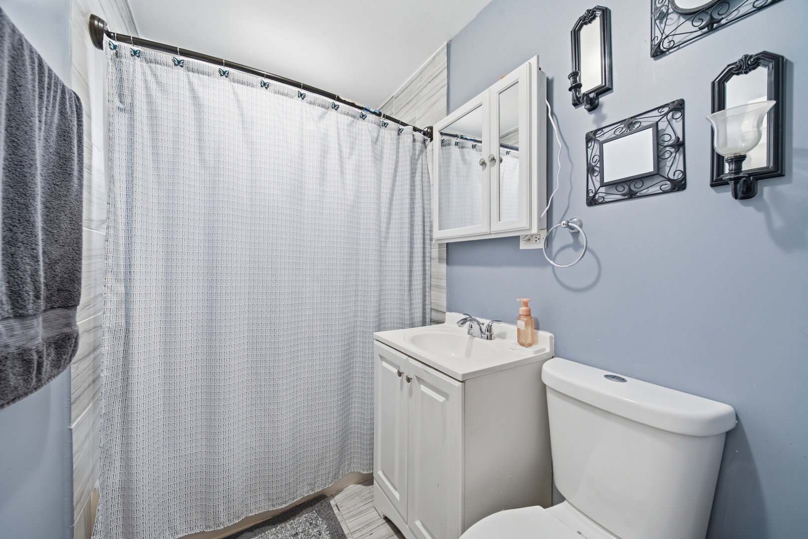 11325 S Oak Park Avenue Property Photo 16