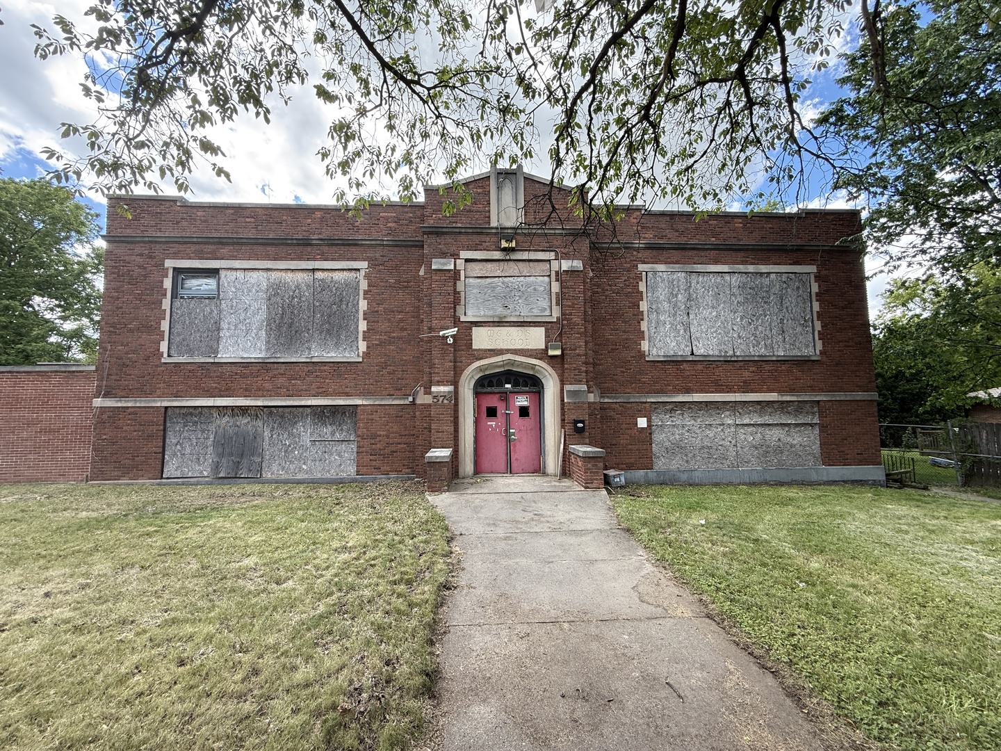 574 S Mcalister Avenue Property Photo 6