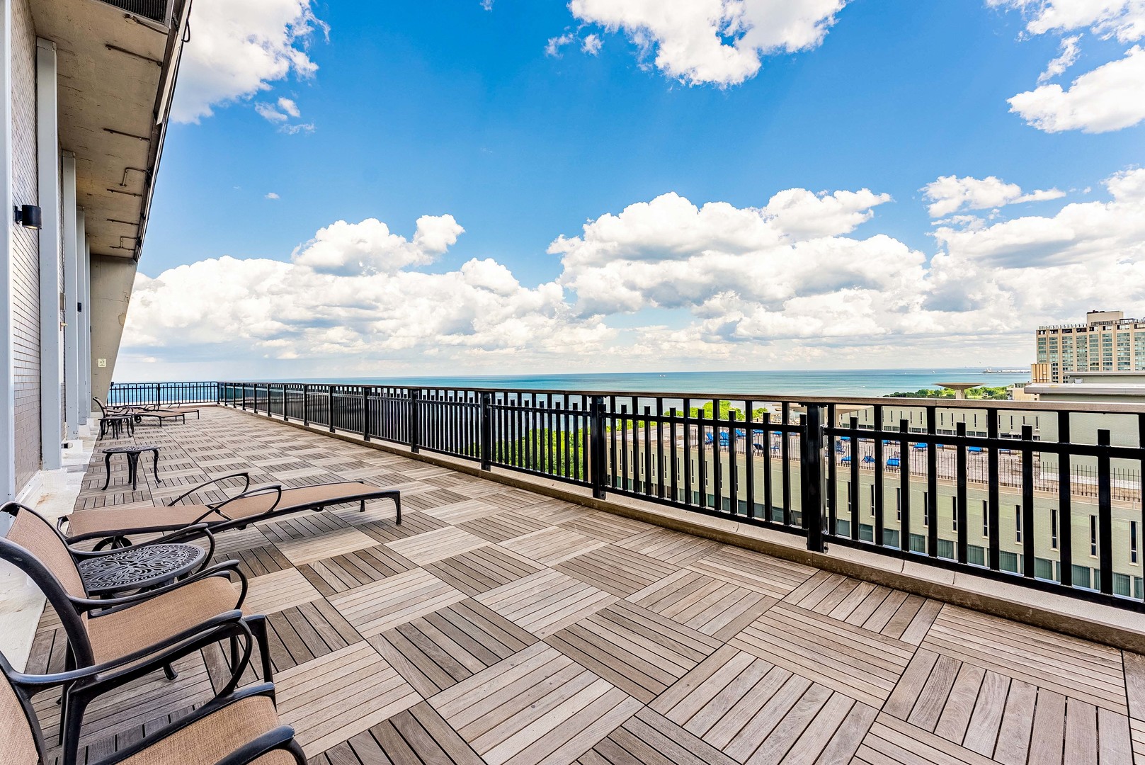 3600 N Lake Shore Drive 907 Property Photo 5