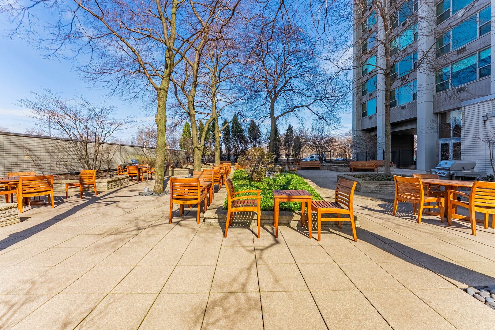 3600 N Lake Shore Drive 907 Property Photo 23