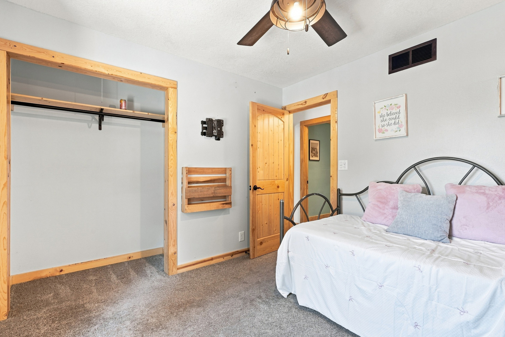 1713 Lindle Avenue Property Photo 15