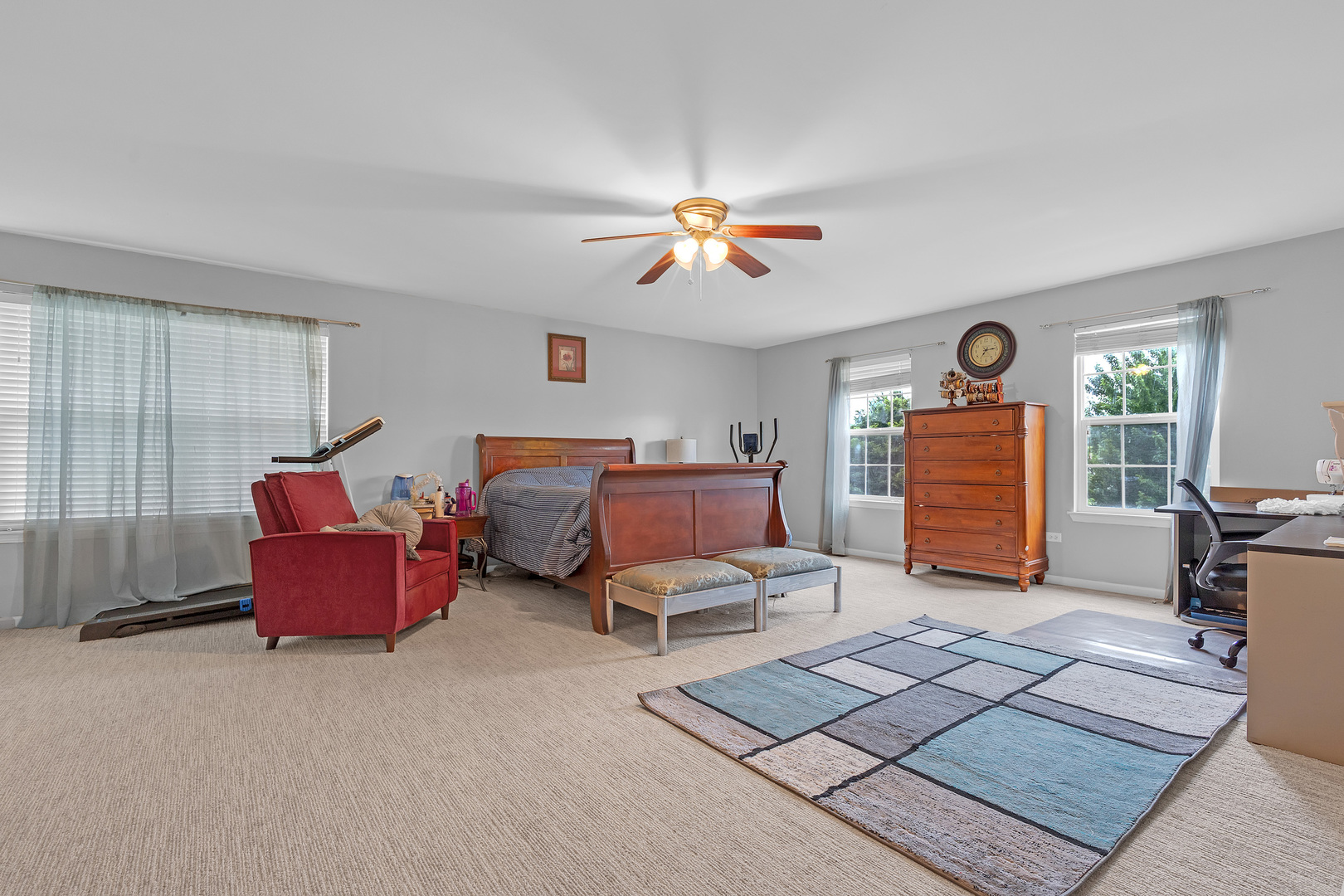 1300 Palisades Drive Property Photo 20