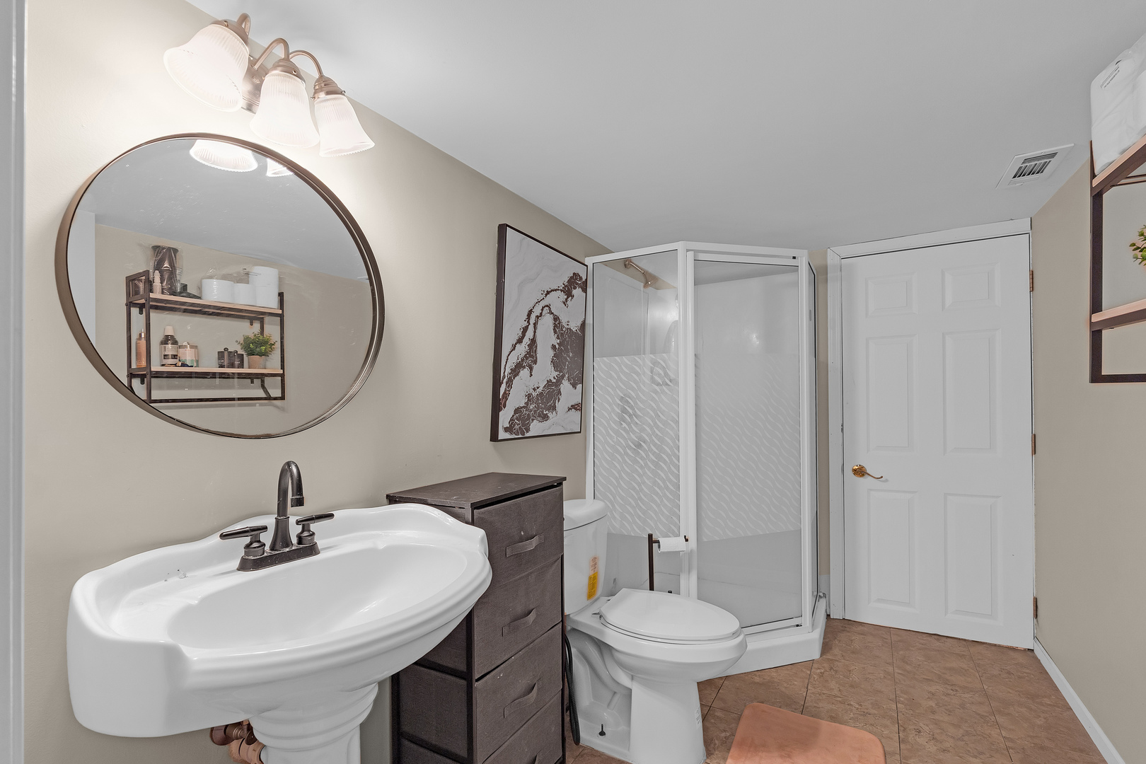 1300 Palisades Drive Property Photo 28