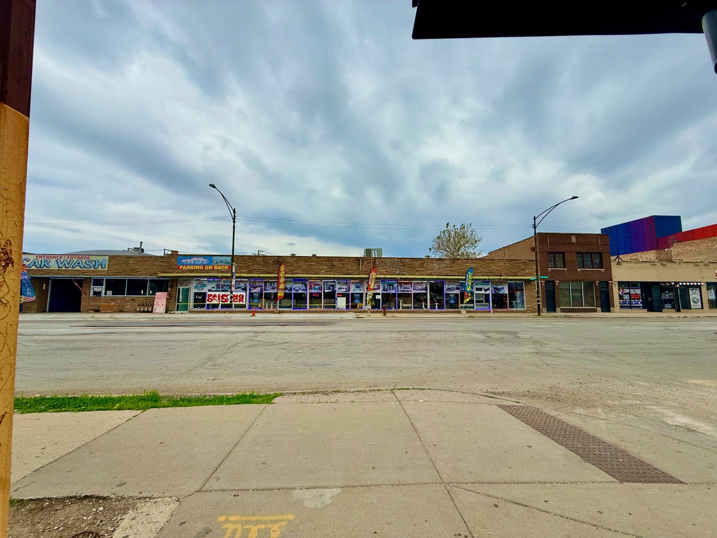 4030 S Archer Avenue Property Photo 3
