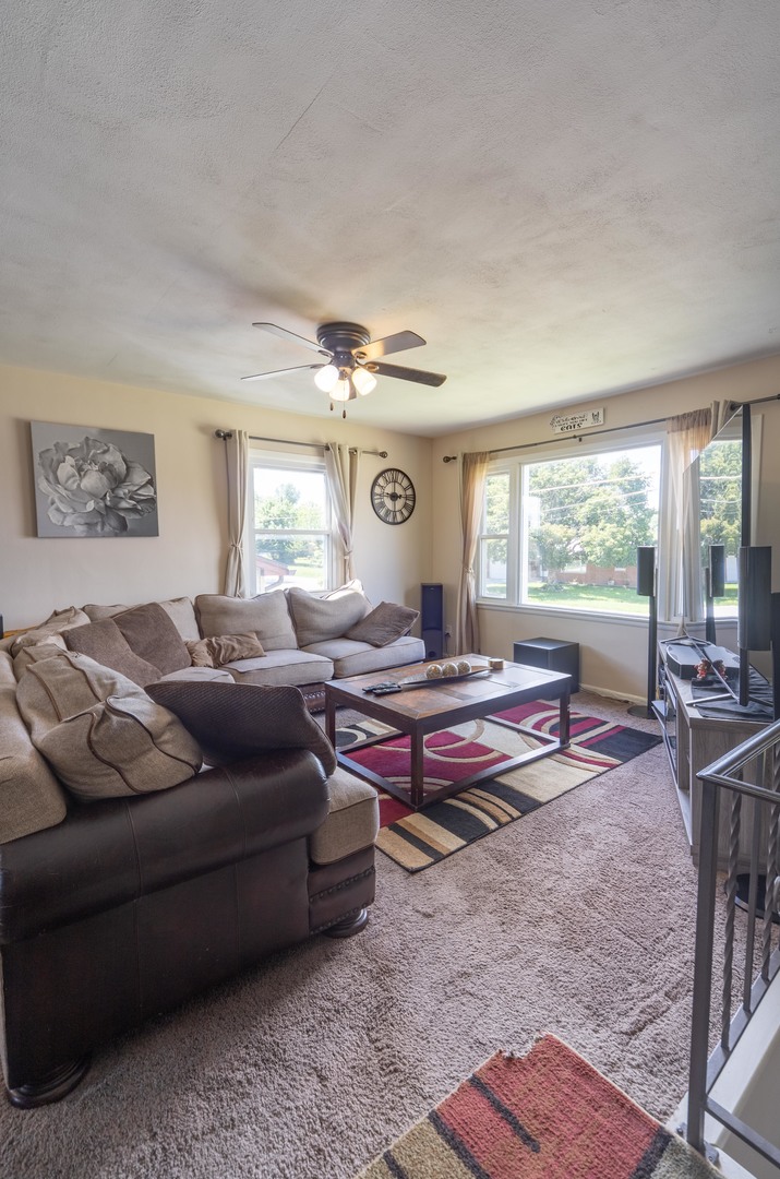 2311 W 46th Street Property Photo 6