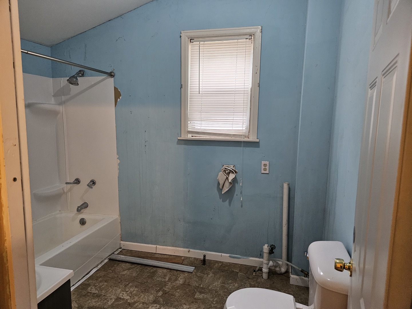302 E Park Street Property Photo 6