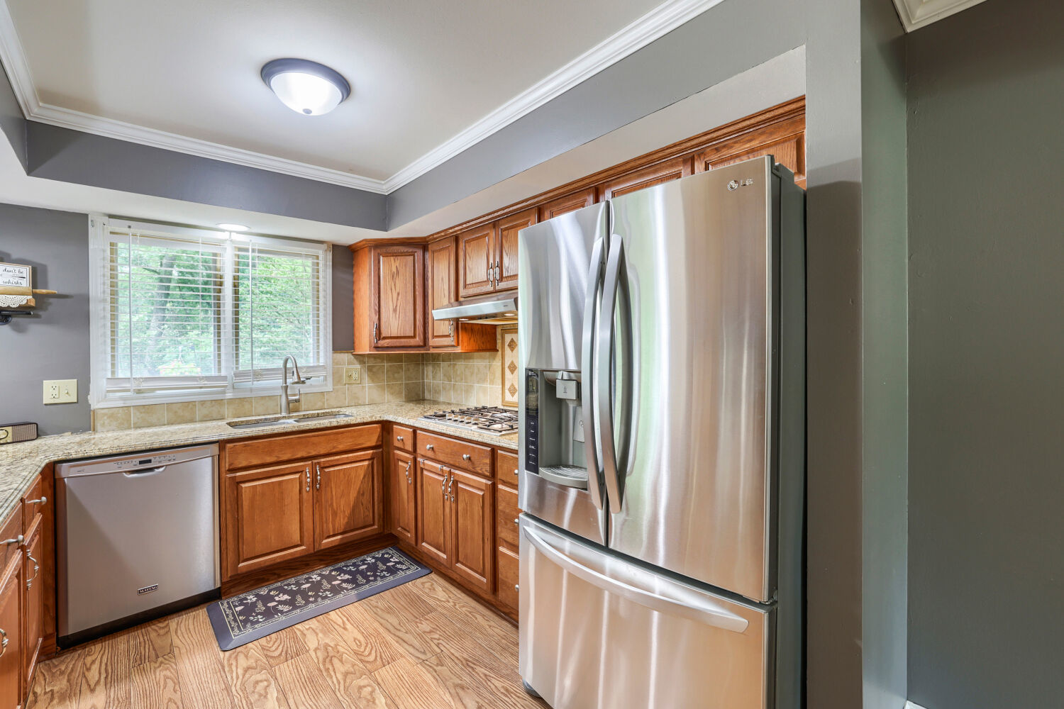 823 Greenwood Avenue Property Photo 9