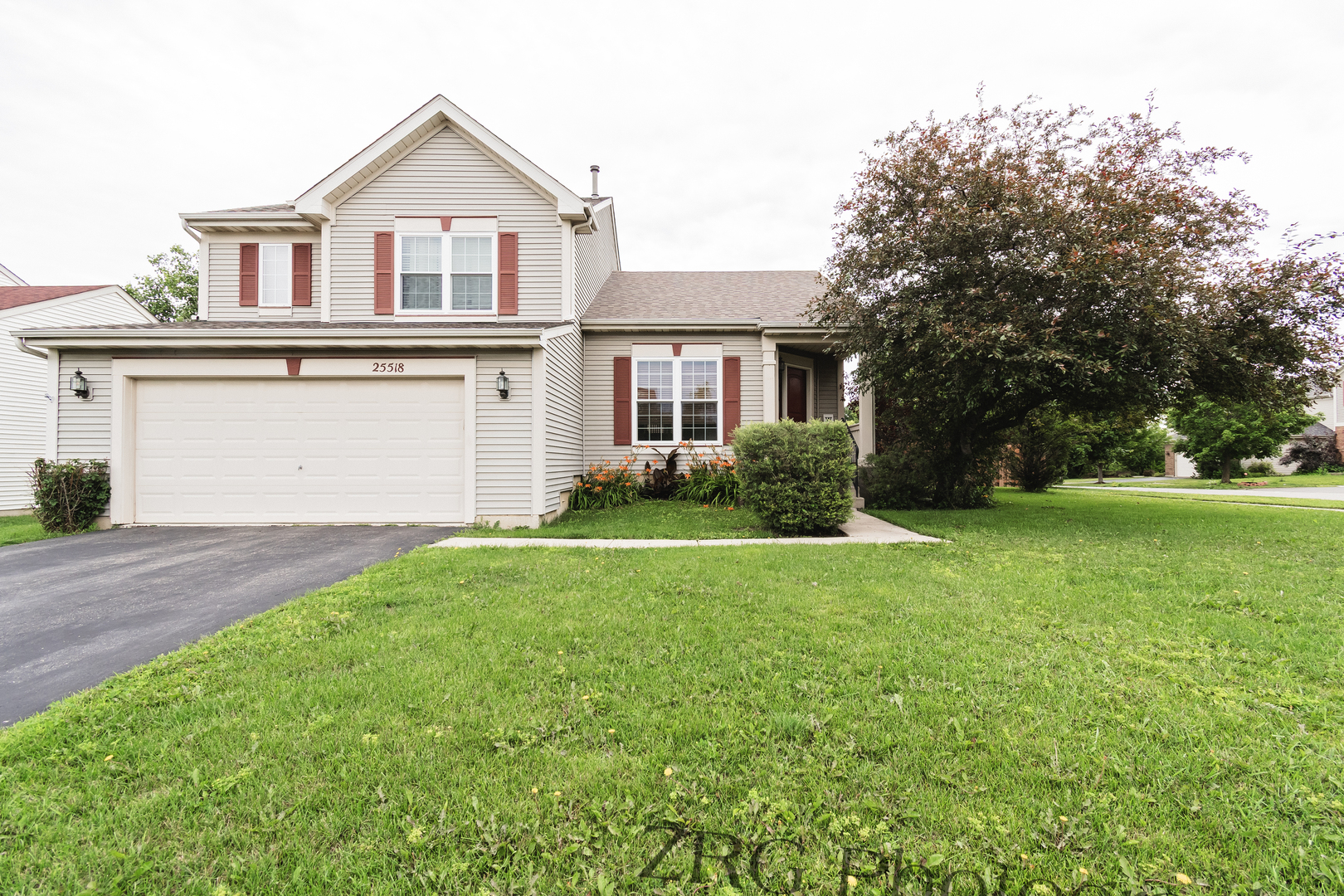 25518 W Foxtail Road Property Photo 1