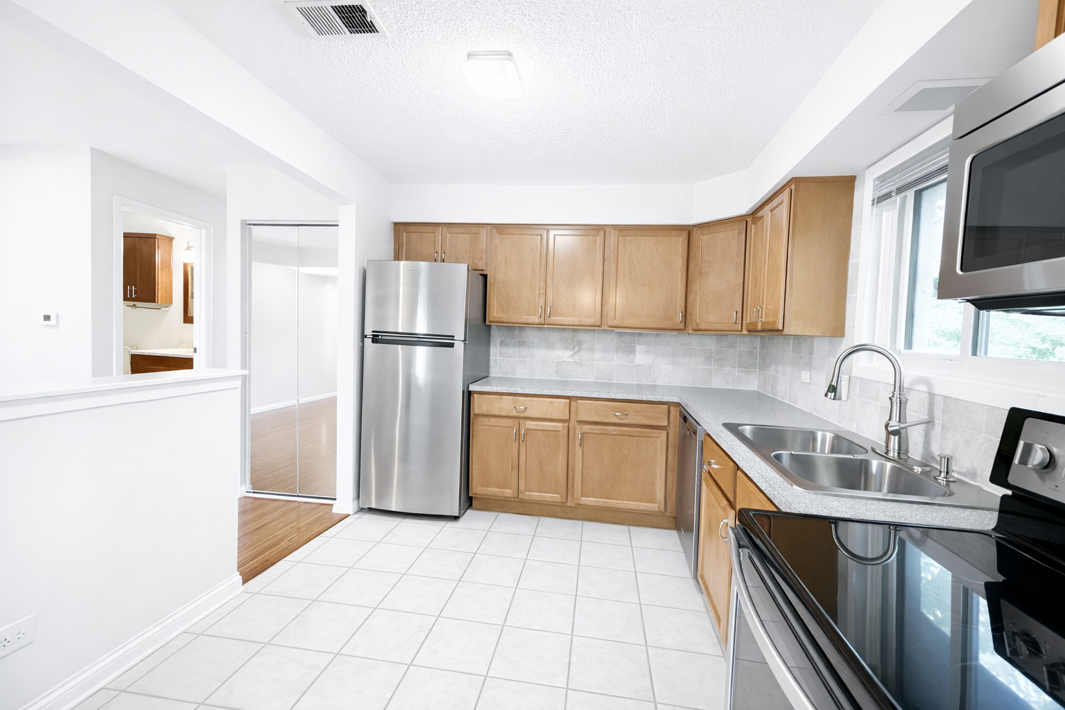 15137 Quail Hollow Drive 206 Property Photo 6