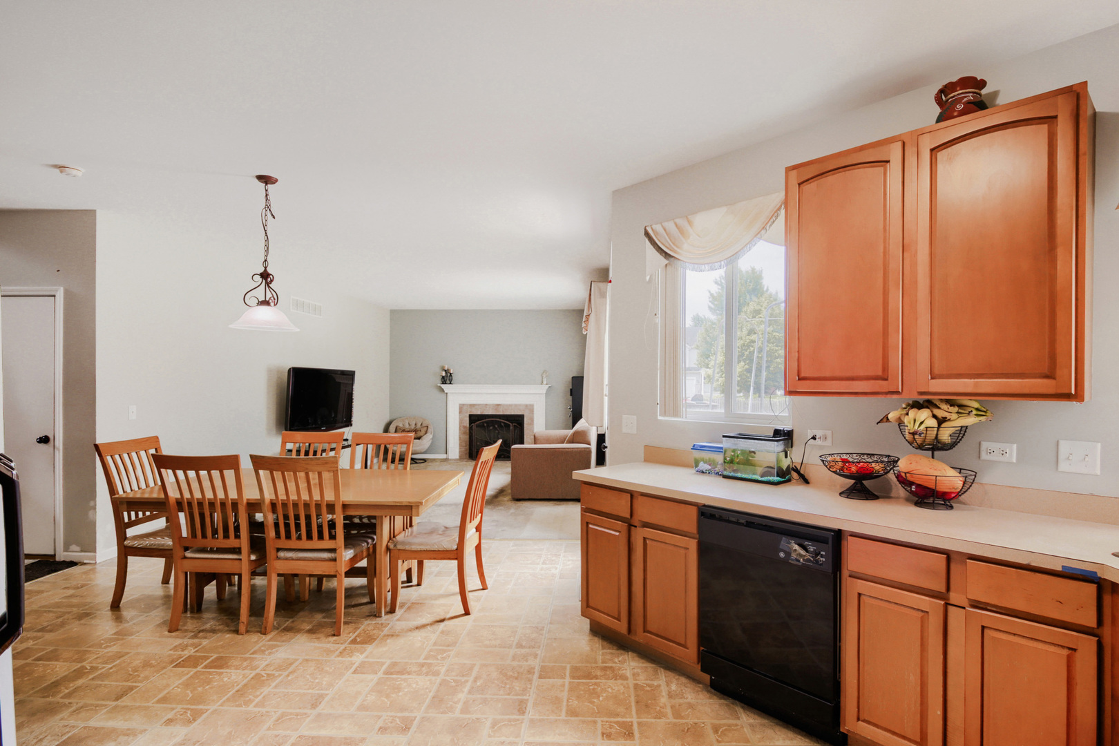 1607 Mountain Ridge Pass Property Photo 8