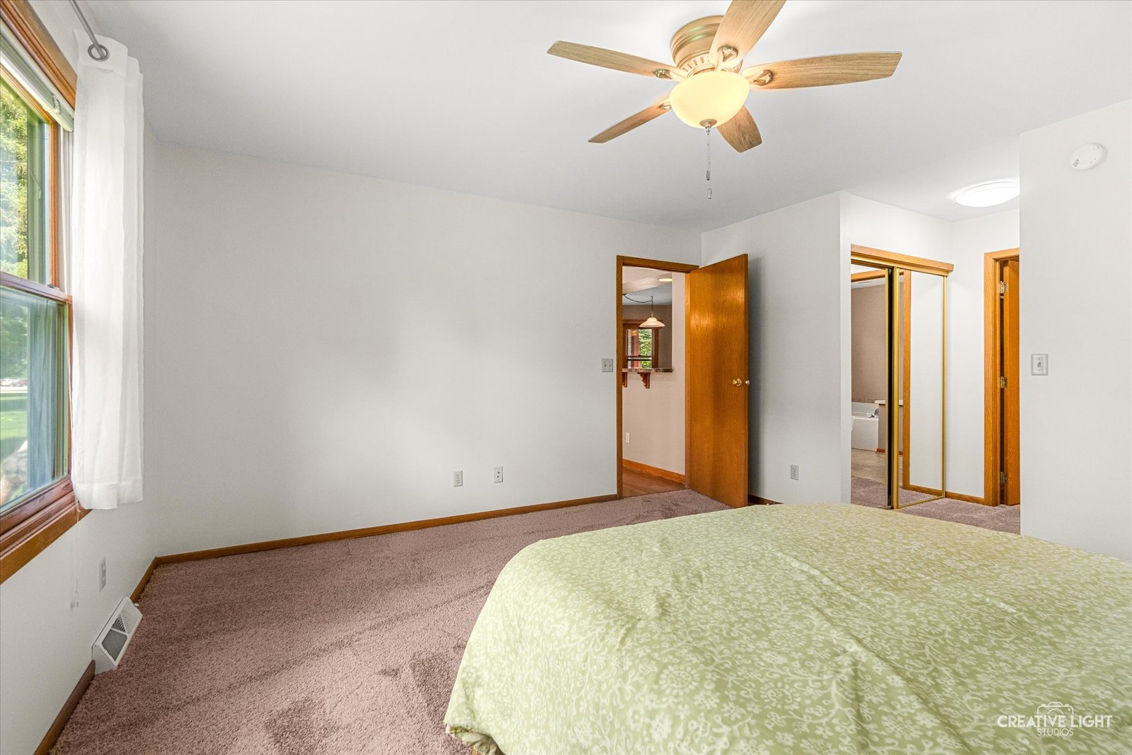 435 N Hickory Street Property Photo 9
