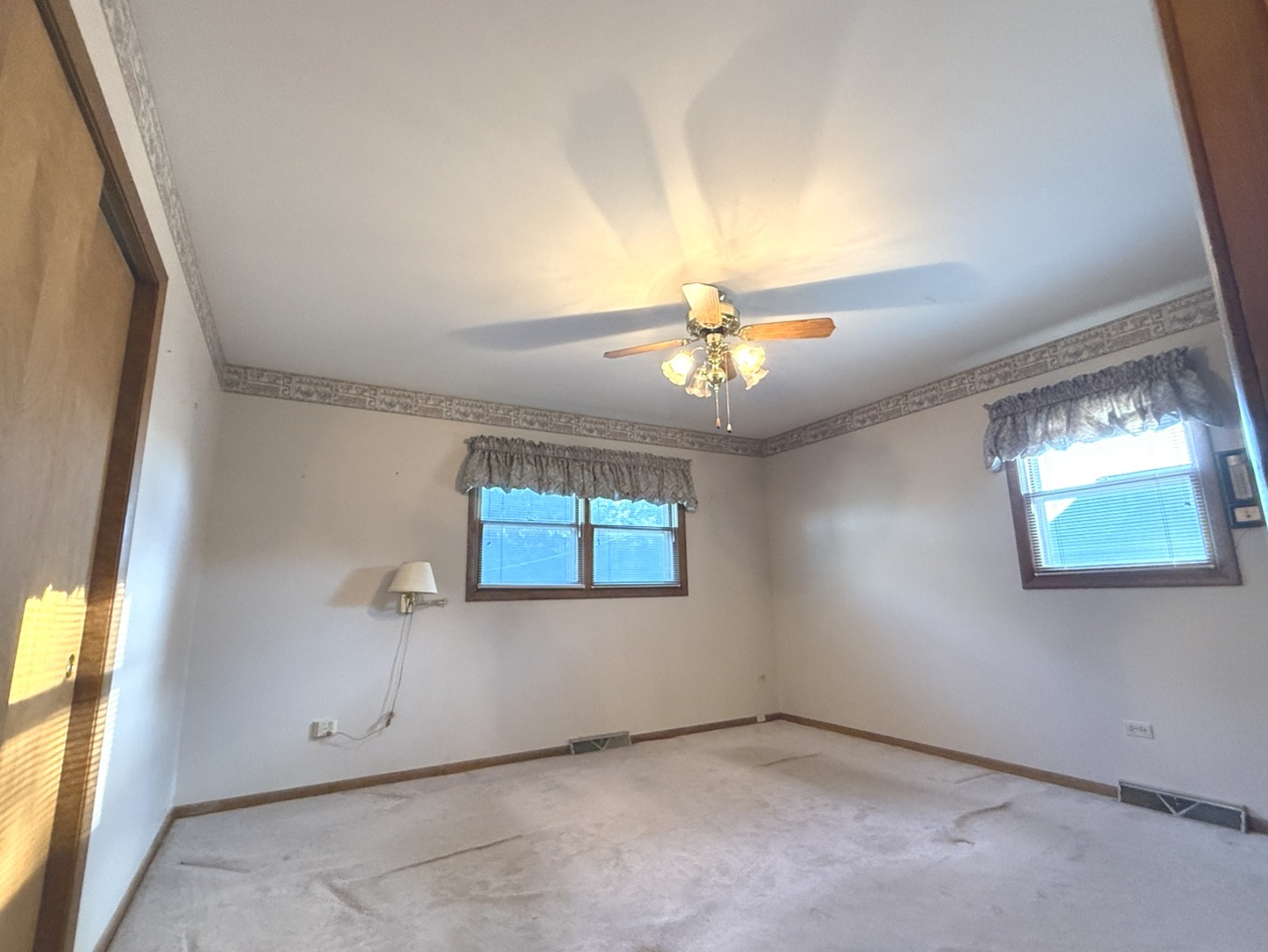 32w717 Hecker Drive Property Photo 12