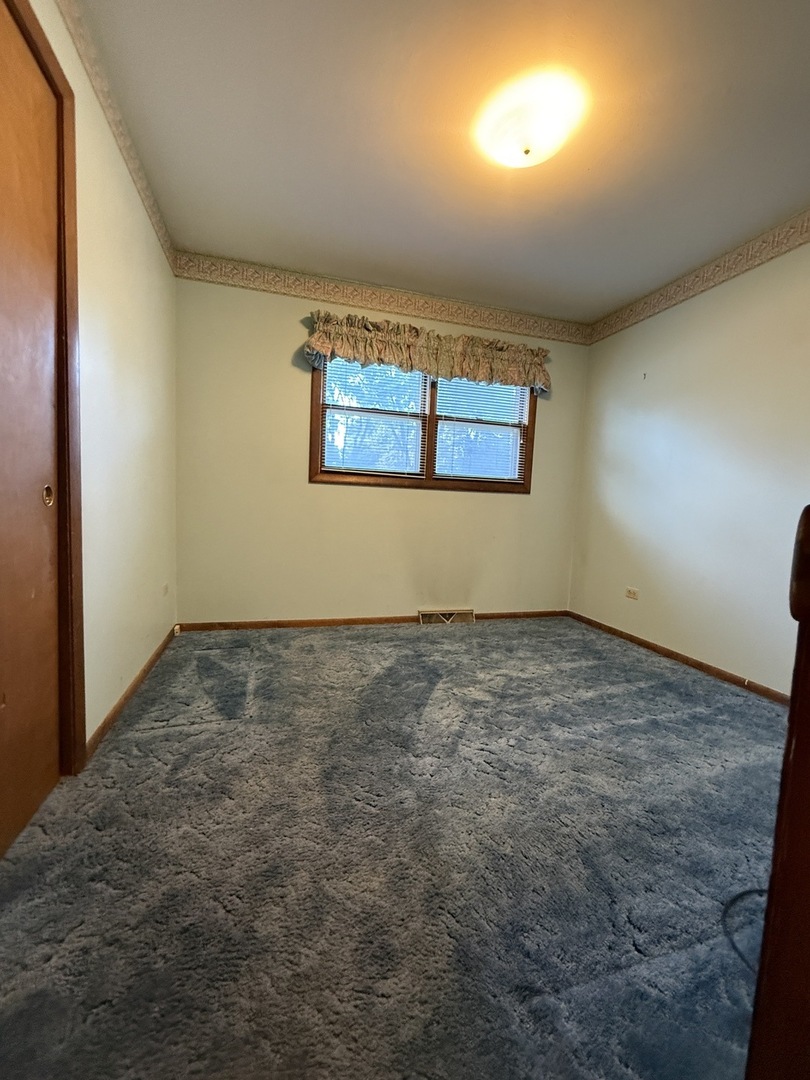 32w717 Hecker Drive Property Photo 14