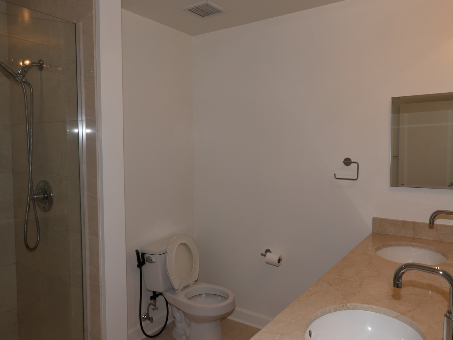 100 E 14th Street 2409 Property Photo 7