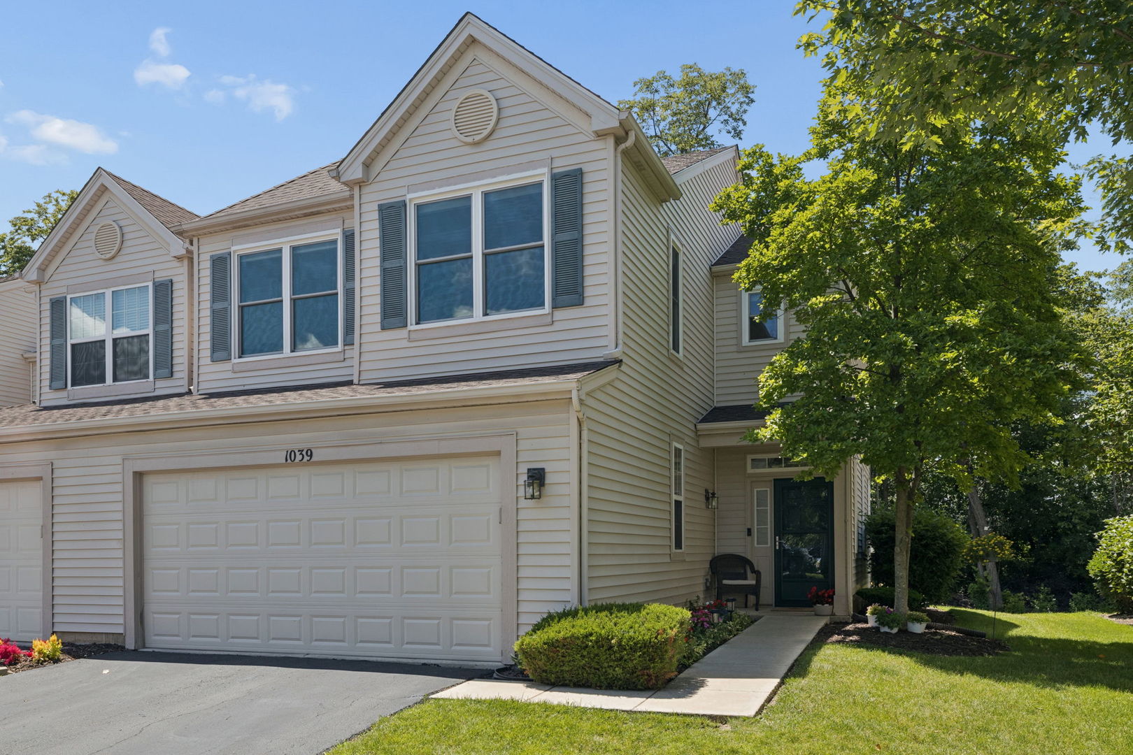 1039 Silver Hill Circle Property Photo 1