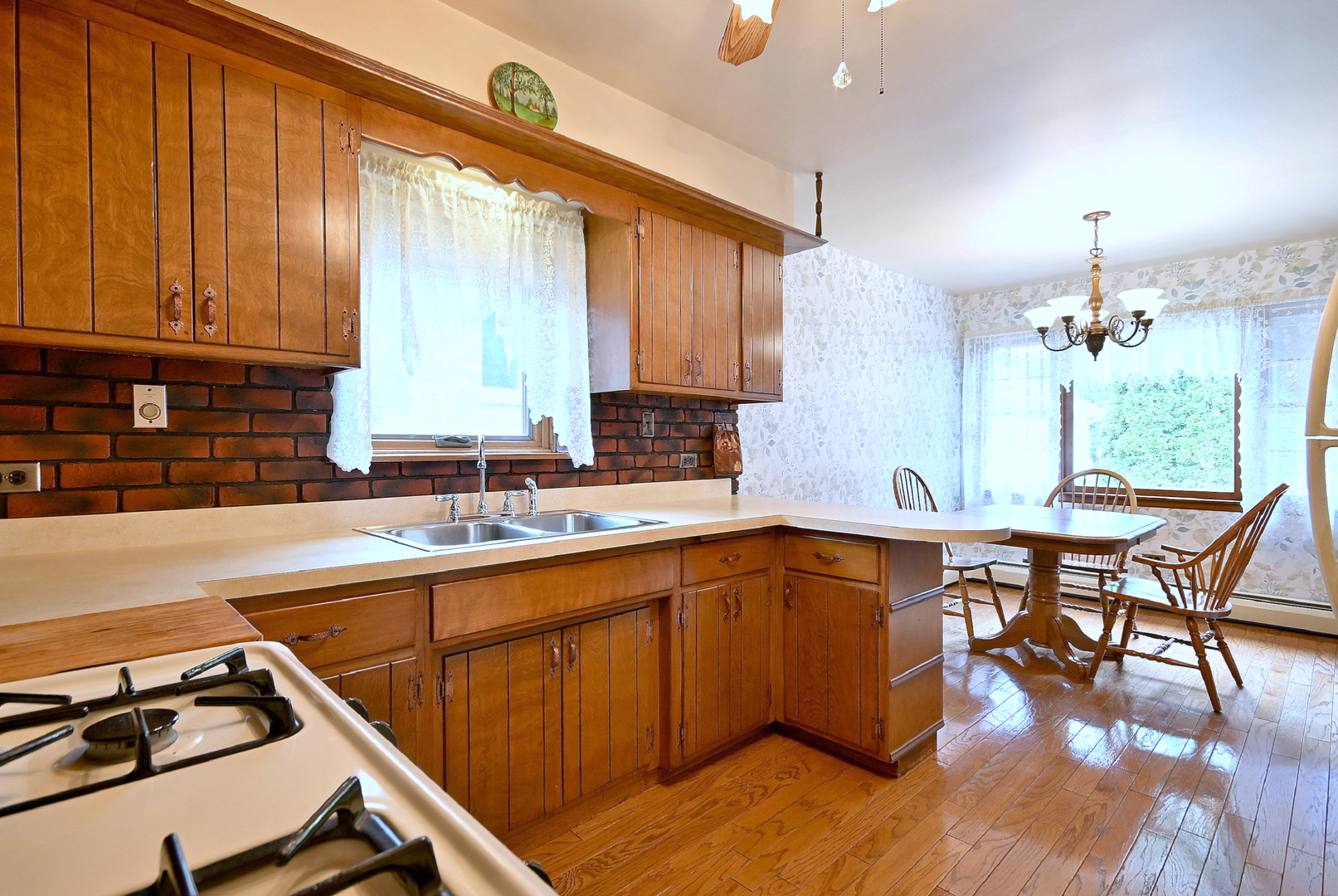 7728 W Gregory Street Property Photo 10