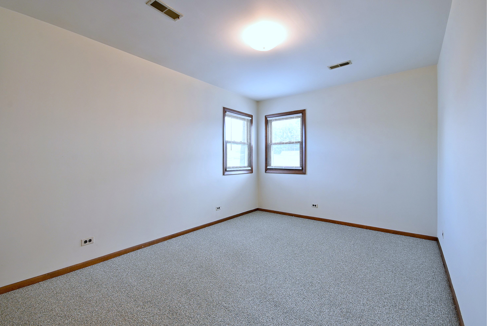7728 W Gregory Street Property Photo 20