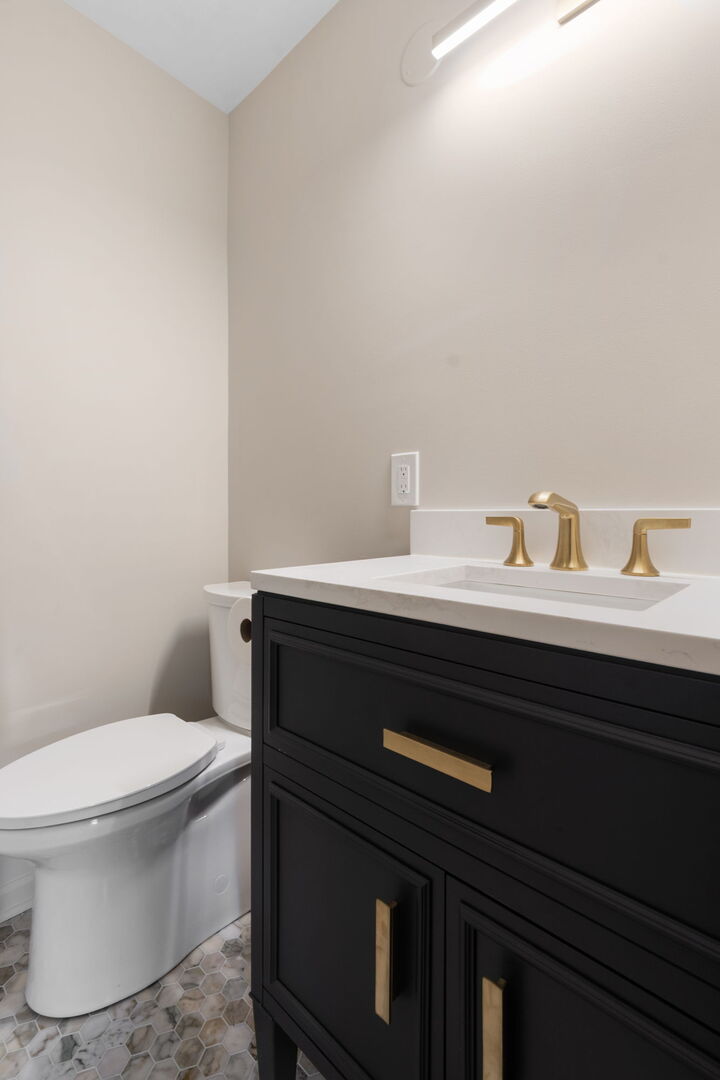 1410 N State Parkway 7a Property Photo 14