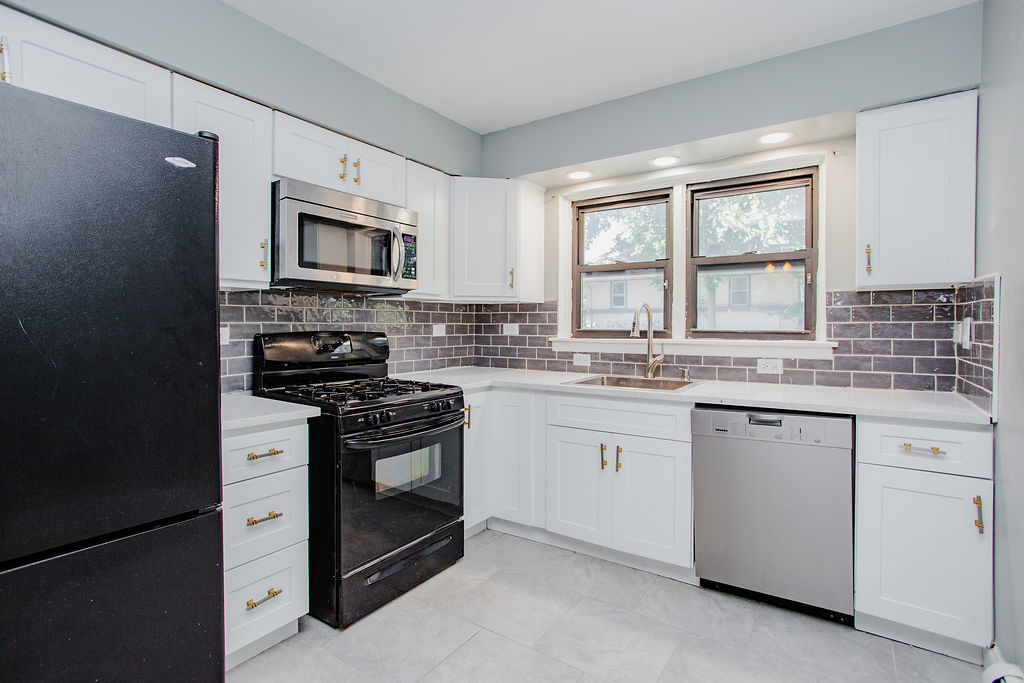 500 Washington Boulevard 206 Property Photo 2