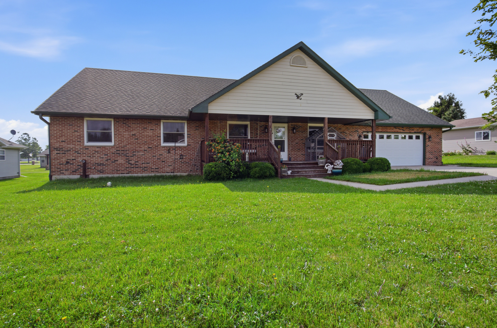 132 Mohawk Drive Property Photo 2
