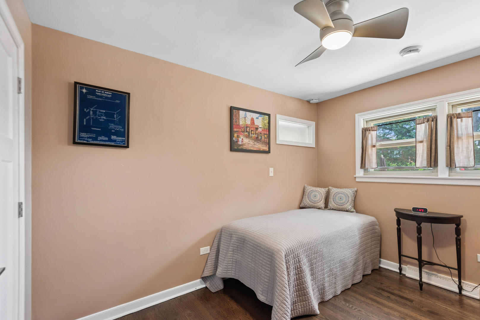 1901 Newton Avenue Property Photo 11
