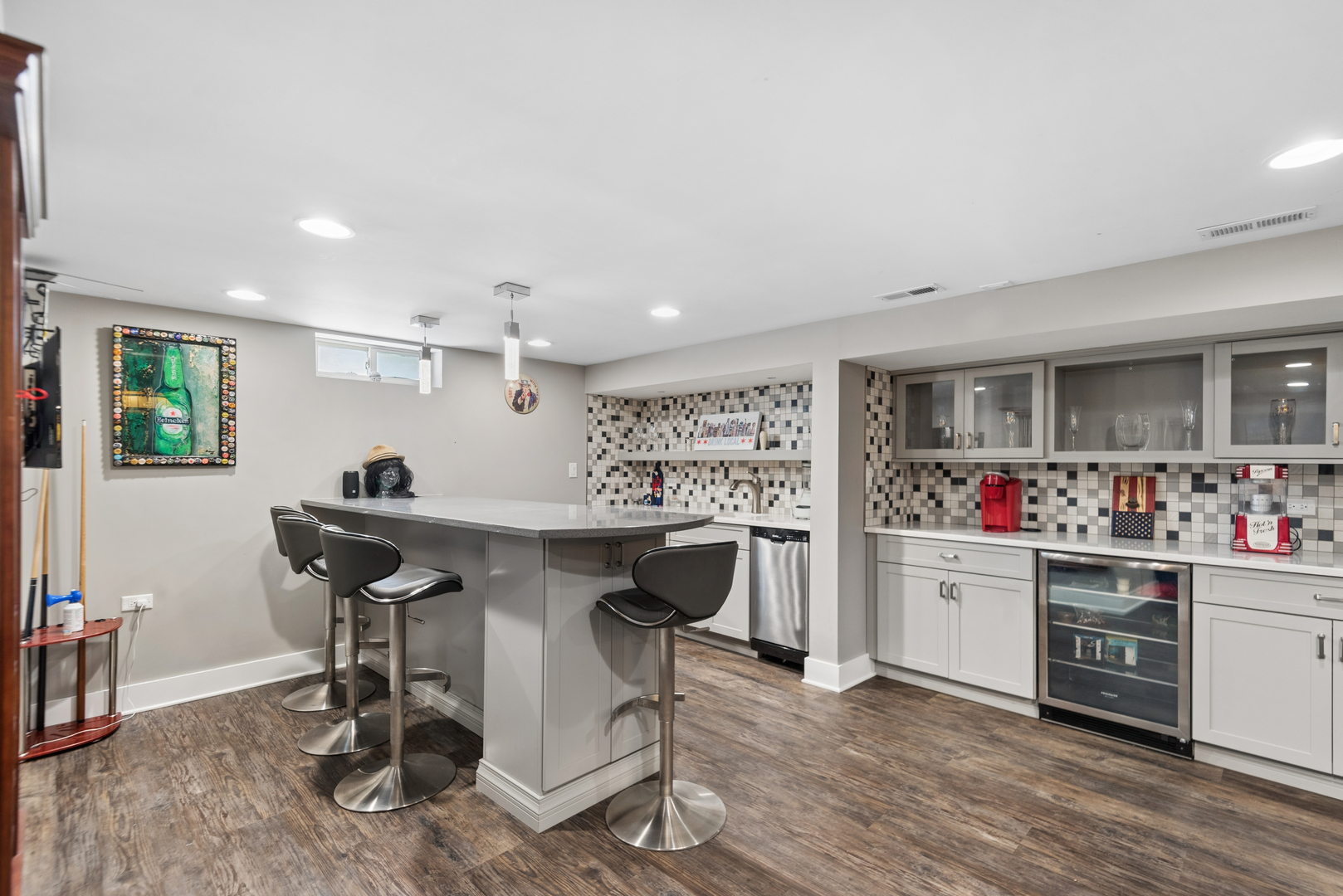1901 Newton Avenue Property Photo 14