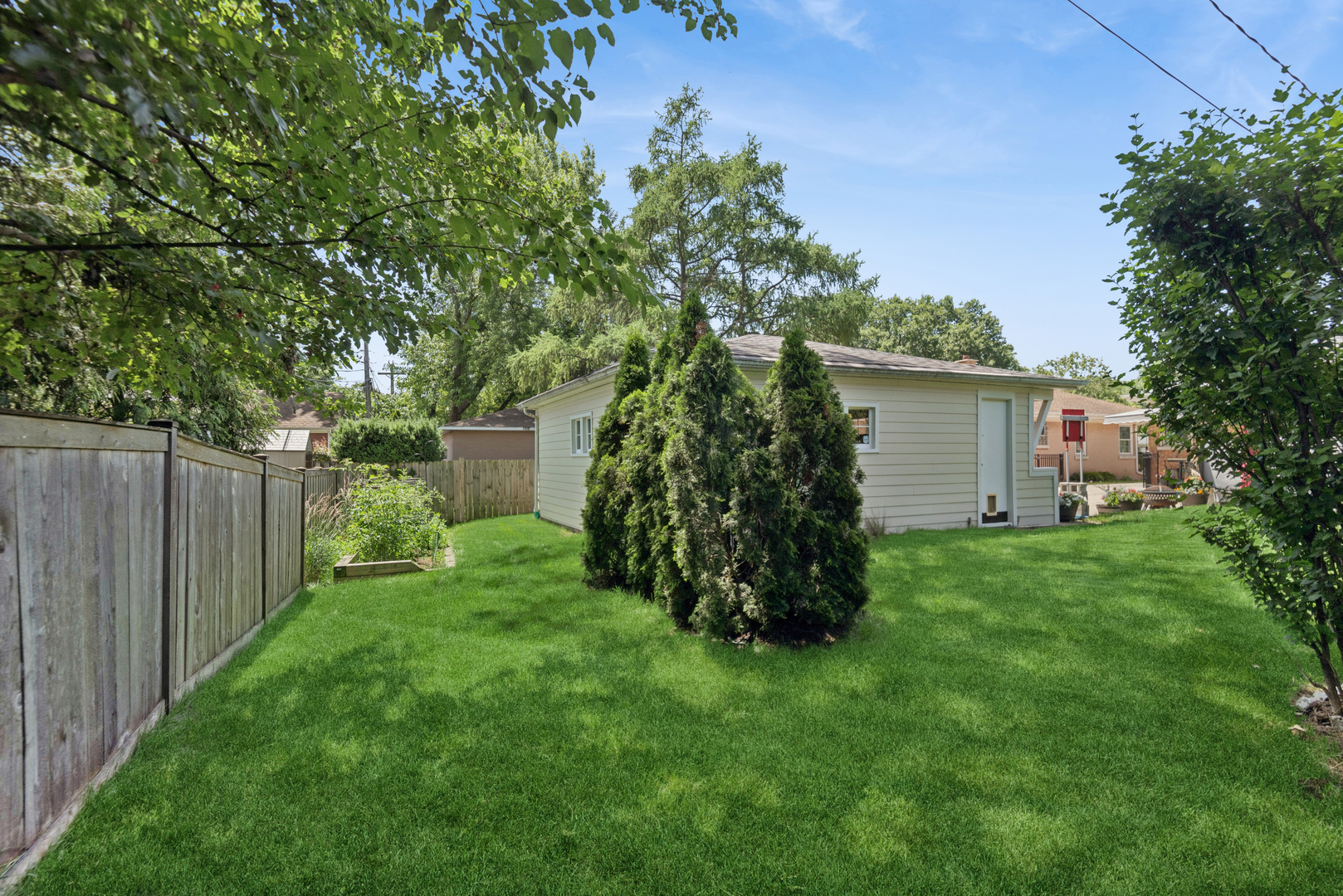 1901 Newton Avenue Property Photo 22