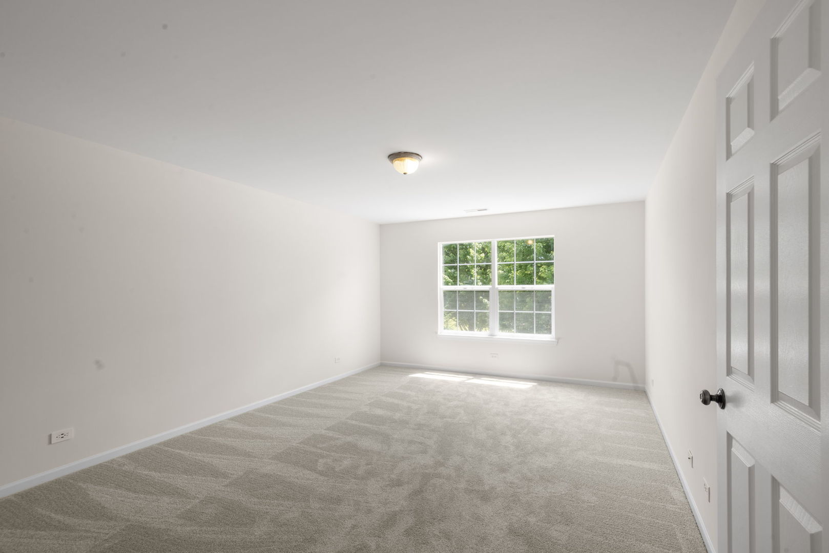 596 W Dalton Drive Property Photo 16