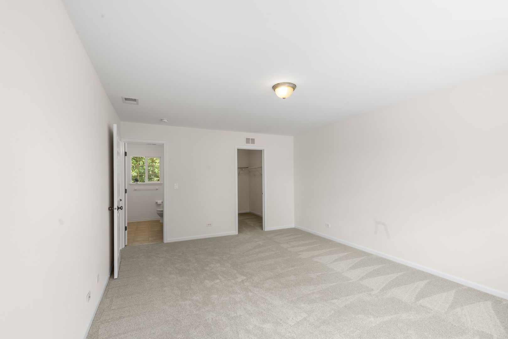 596 W Dalton Drive Property Photo 17
