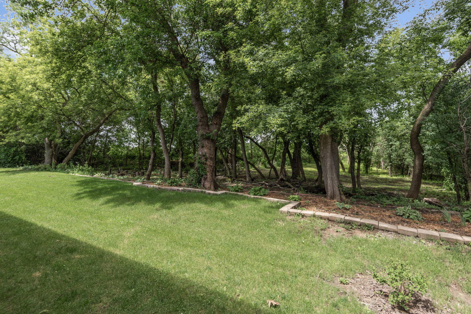 596 W Dalton Drive Property Photo 29