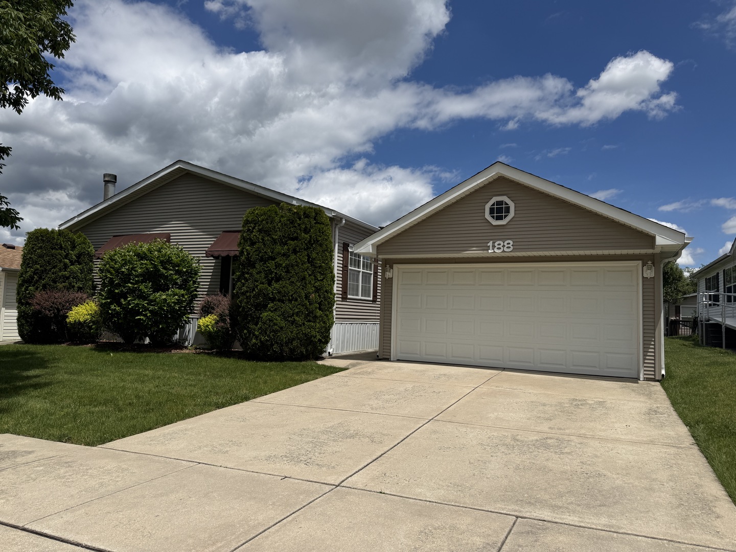 188 Aster Lane Property Photo 1