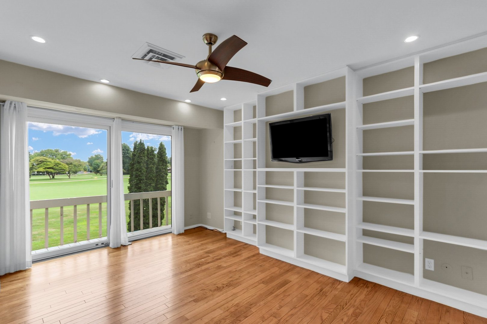 2218 Briar Hill Drive 2218 Property Photo 26