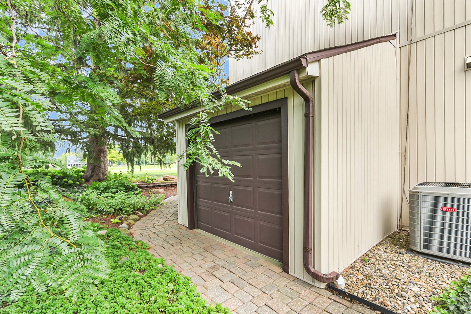 2218 Briar Hill Drive 2218 Property Photo 39