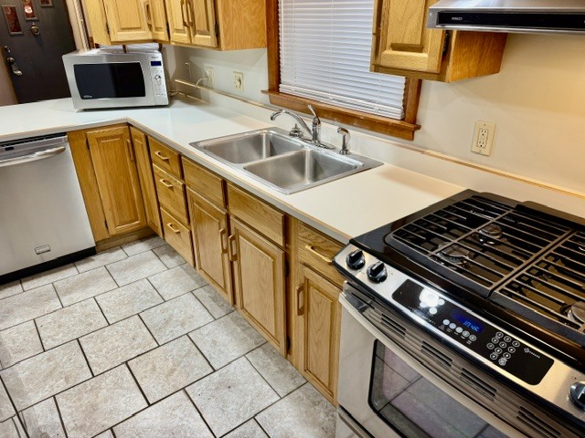 32 University Court Property Photo 6