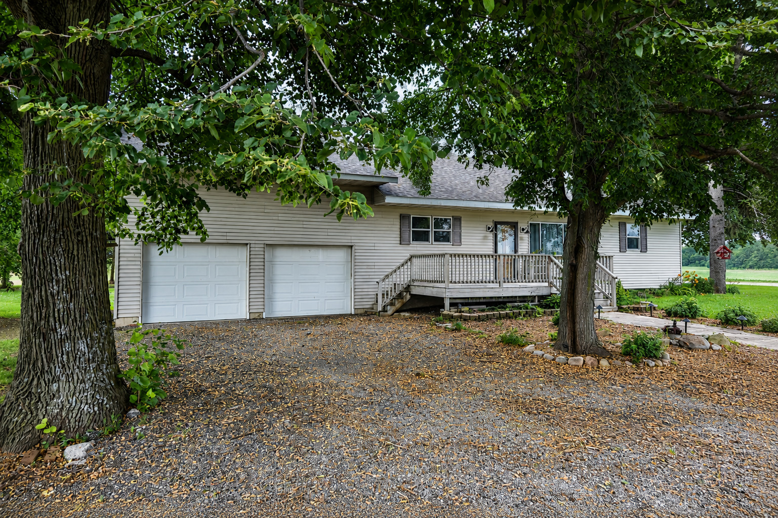 23451 N 1700 East Rd Property Photo 1