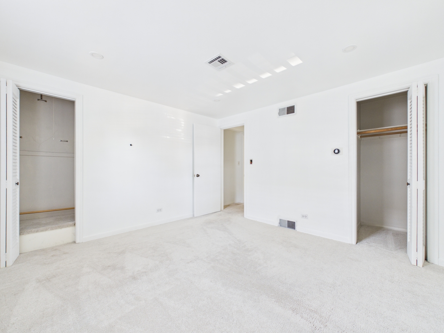 530 S Dryden Place Property Photo 14