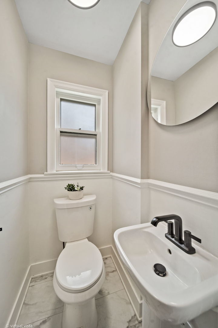 1847 Newcastle Avenue Property Photo 8
