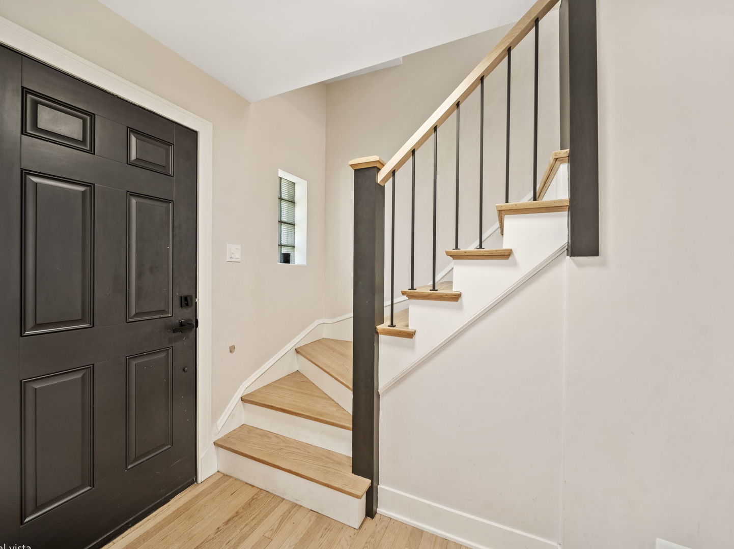 1847 Newcastle Avenue Property Photo 9