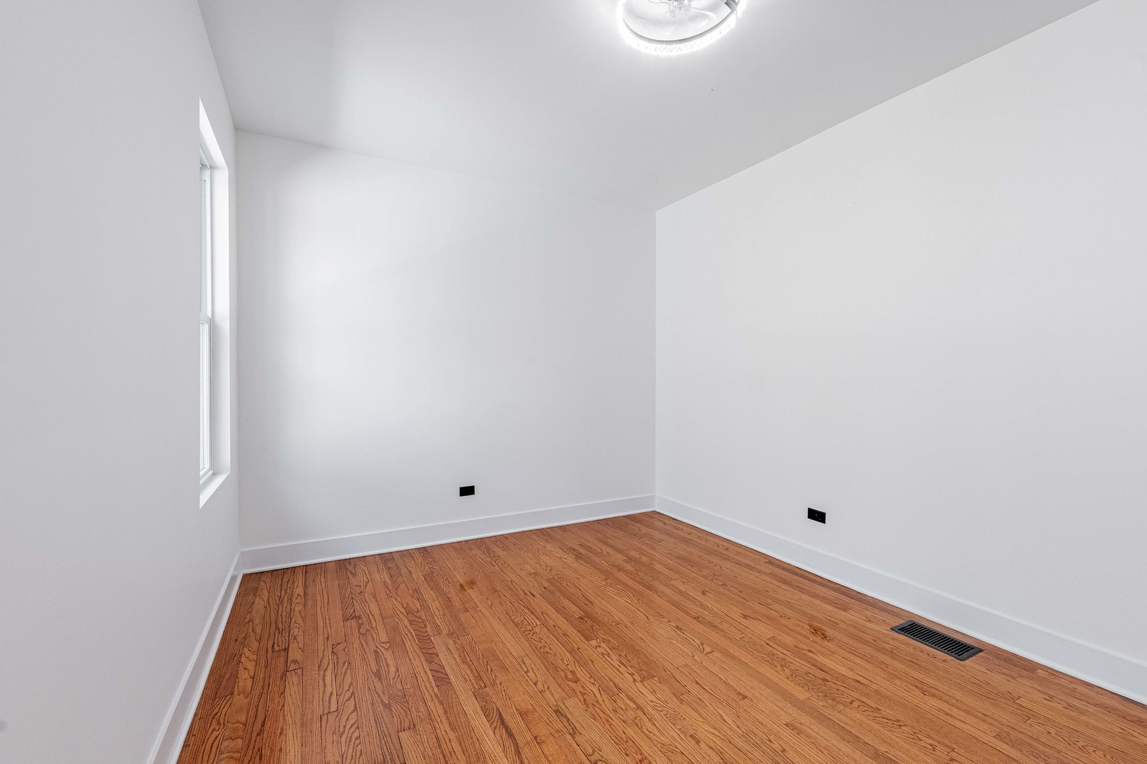 8020 S Bishop Street Property Photo 29
