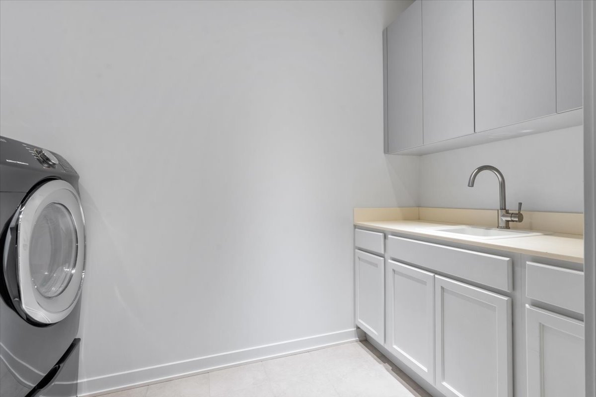 194 N Park Drive Property Photo 30