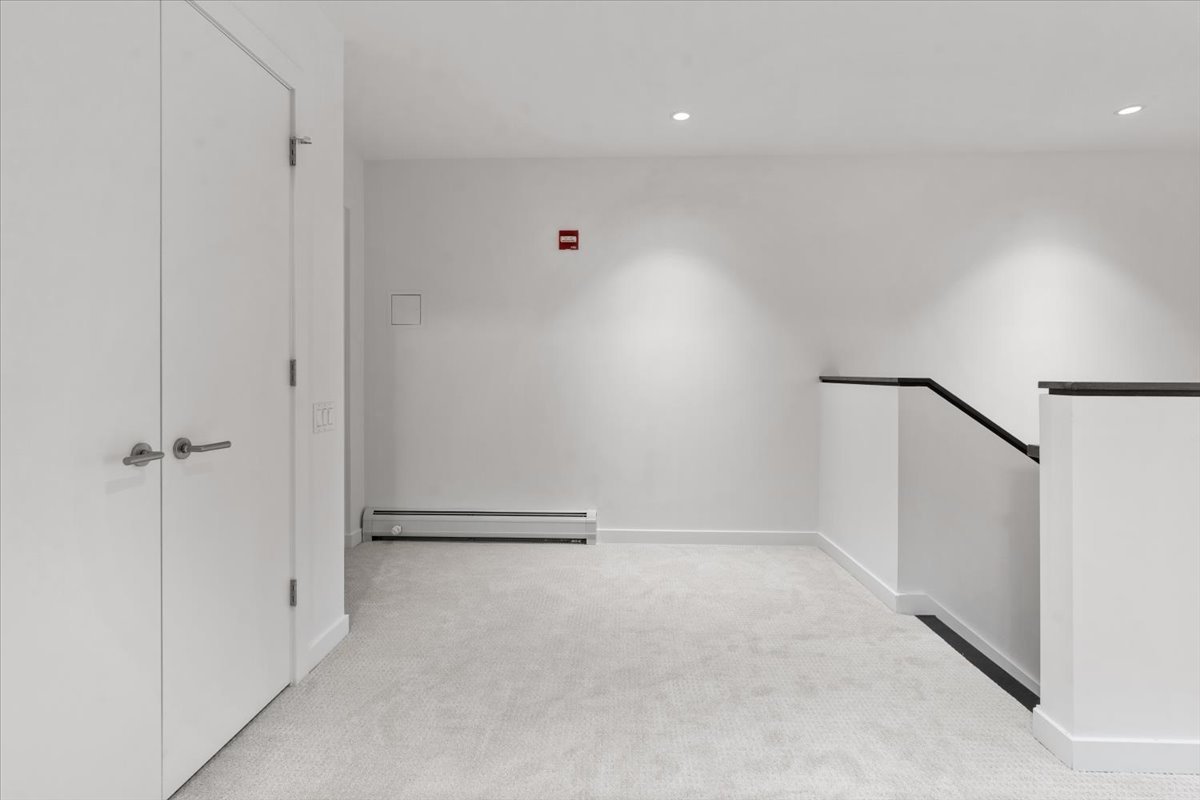 194 N Park Drive Property Photo 34